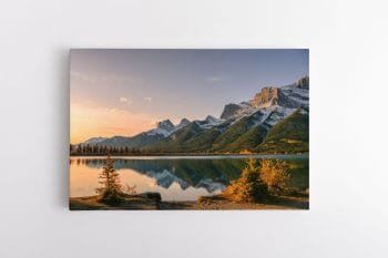 Saulėtekis ežere su kalnais (JG00000146)