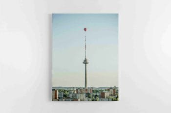 Vilniaus TV bokštas saulėtą dieną (JG00002302)