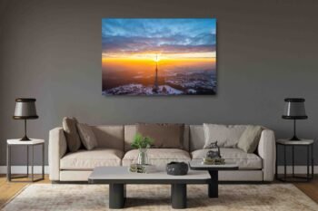 Žiemiškas Vilniaus Televizijos bokštas su Saule (JG00002574) - Image 2